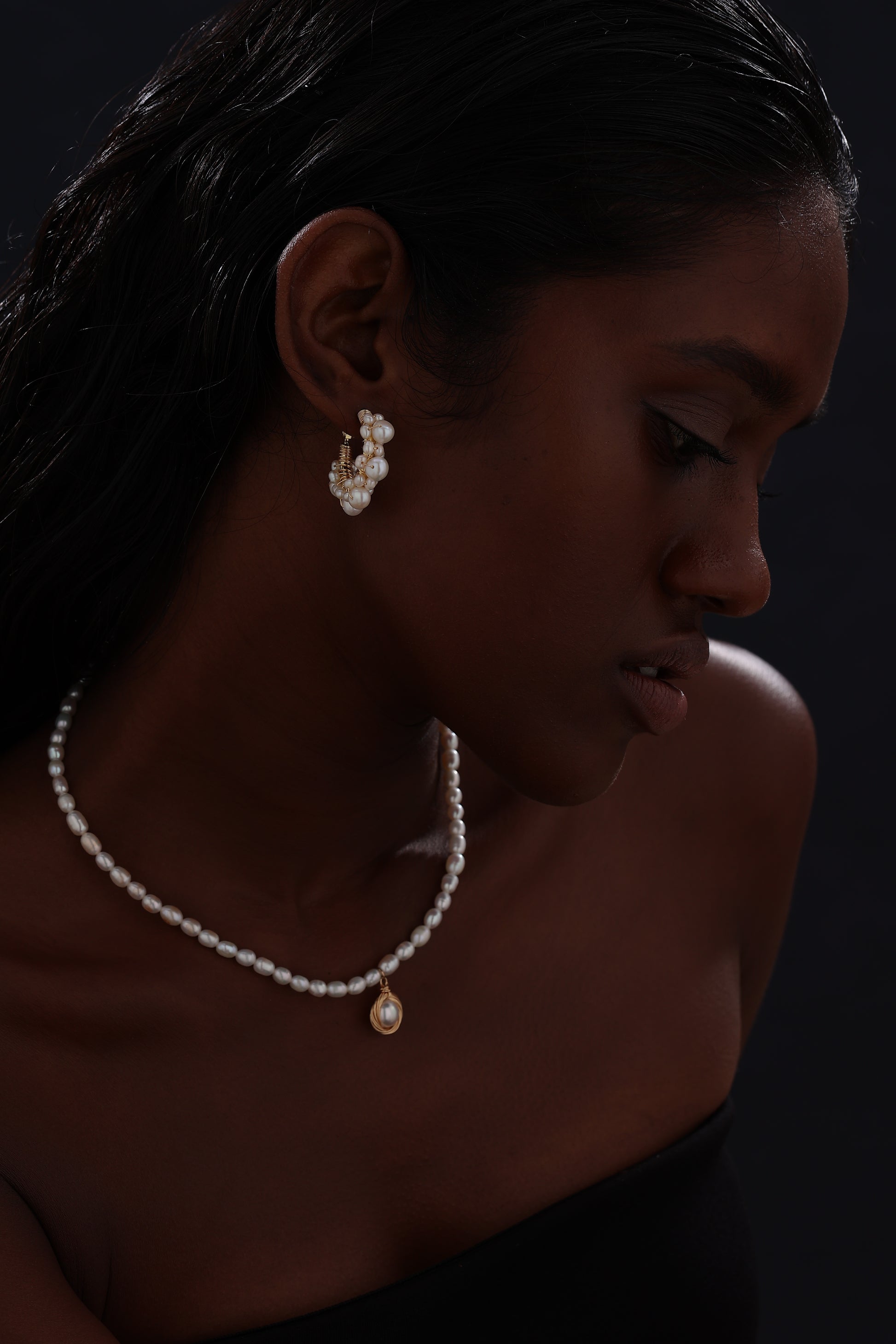 Freshwater Pearl Hoop Earrings - Earrings - ONNNIII