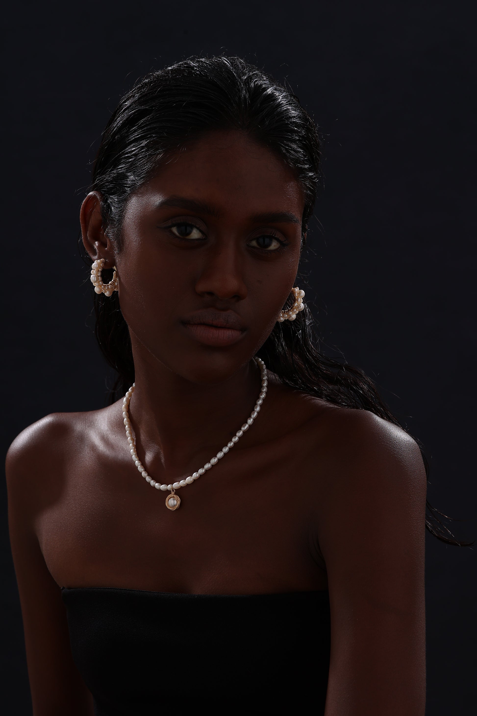Freshwater Pearl Hoop Earrings - Earrings - ONNNIII