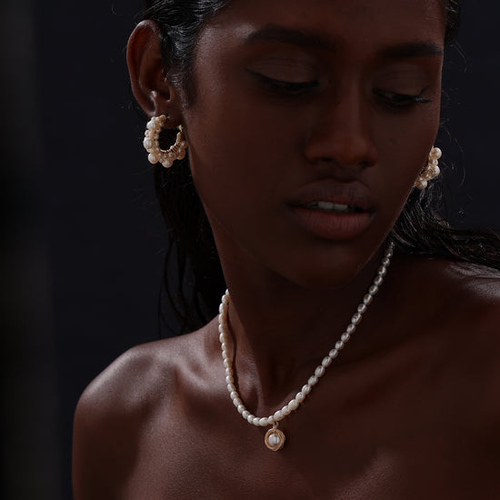 Freshwater Pearl Hoop Earrings - Earrings - ONNNIII