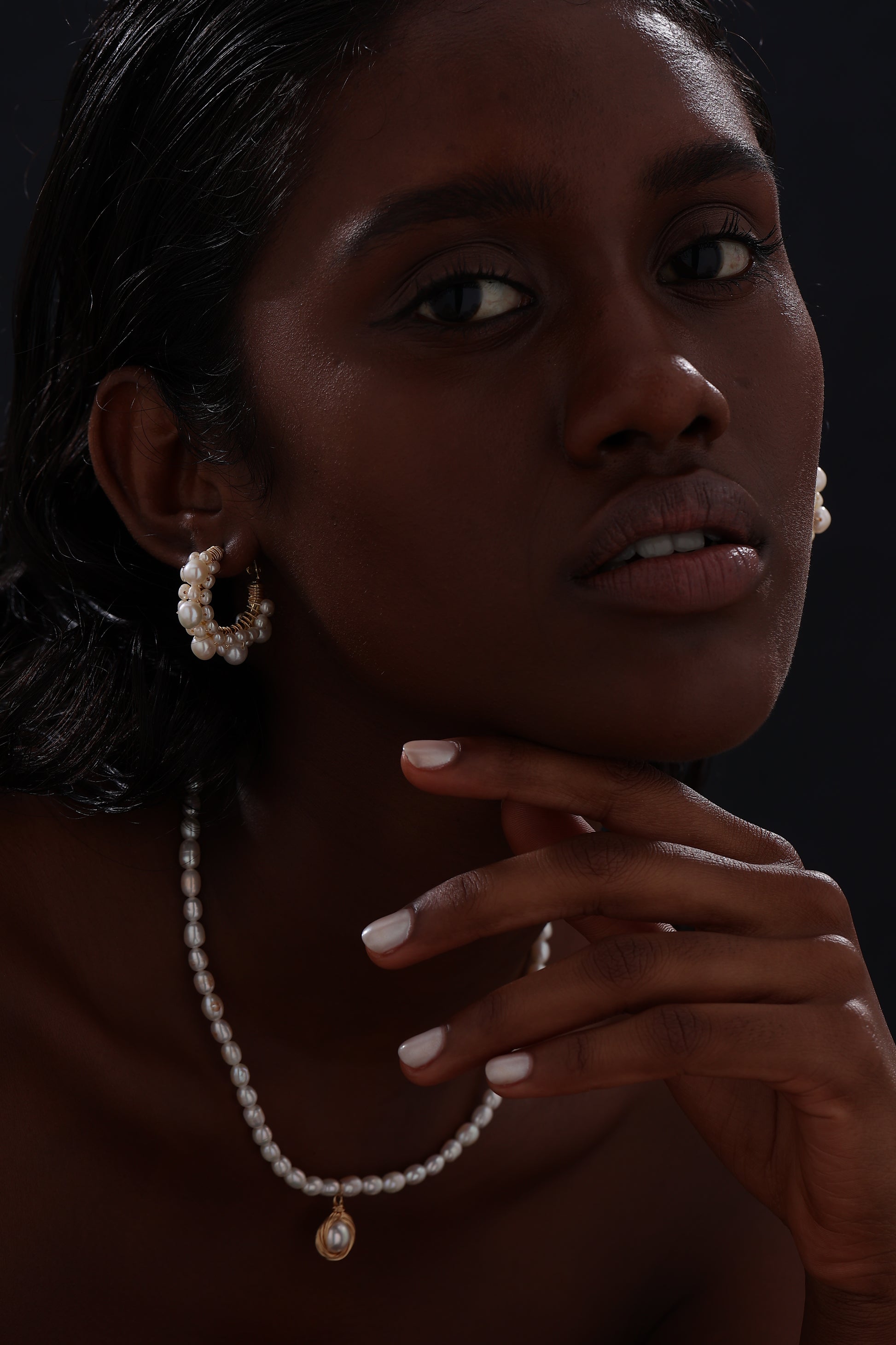 Freshwater Pearl Hoop Earrings - Earrings - ONNNIII