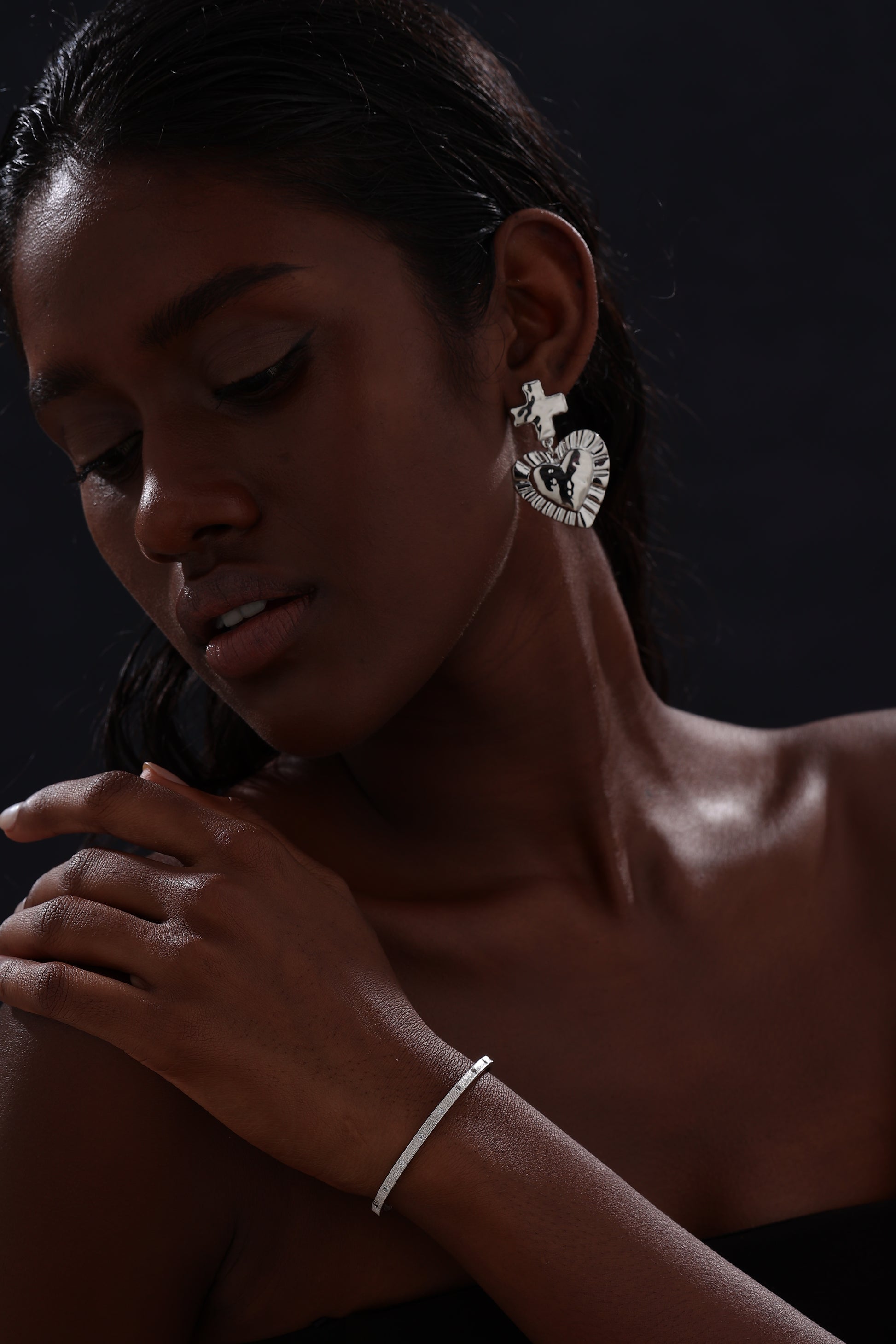 Textured Cuff Bangle - Silver - Bracelet - ONNNIII