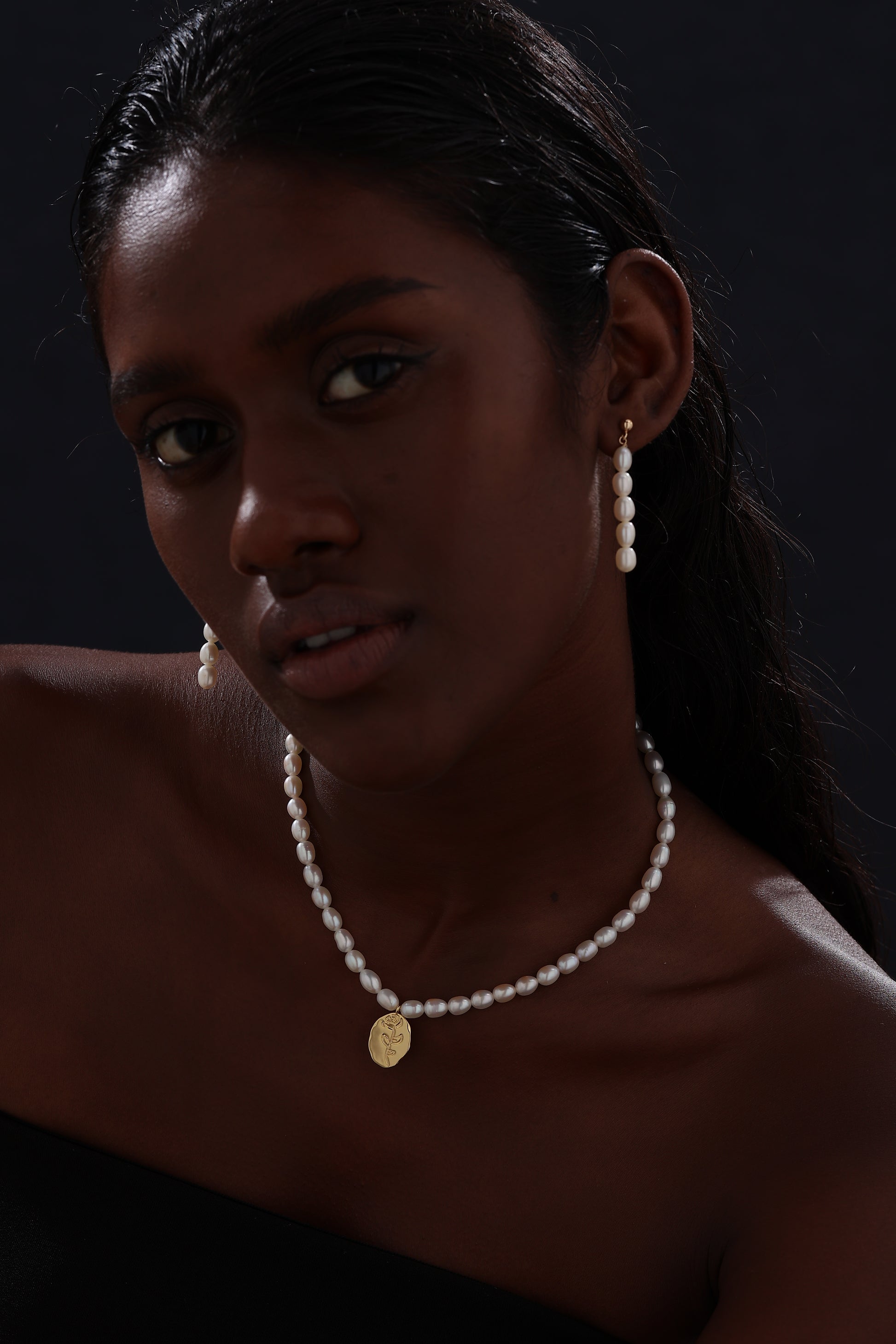 Freshwater Pearl Drop Earrings - Earrings - ONNNIII