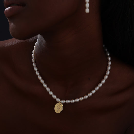 Handcrafted Rose Pendant Pearl Necklace - Double Sided - Necklace - ONNNIII