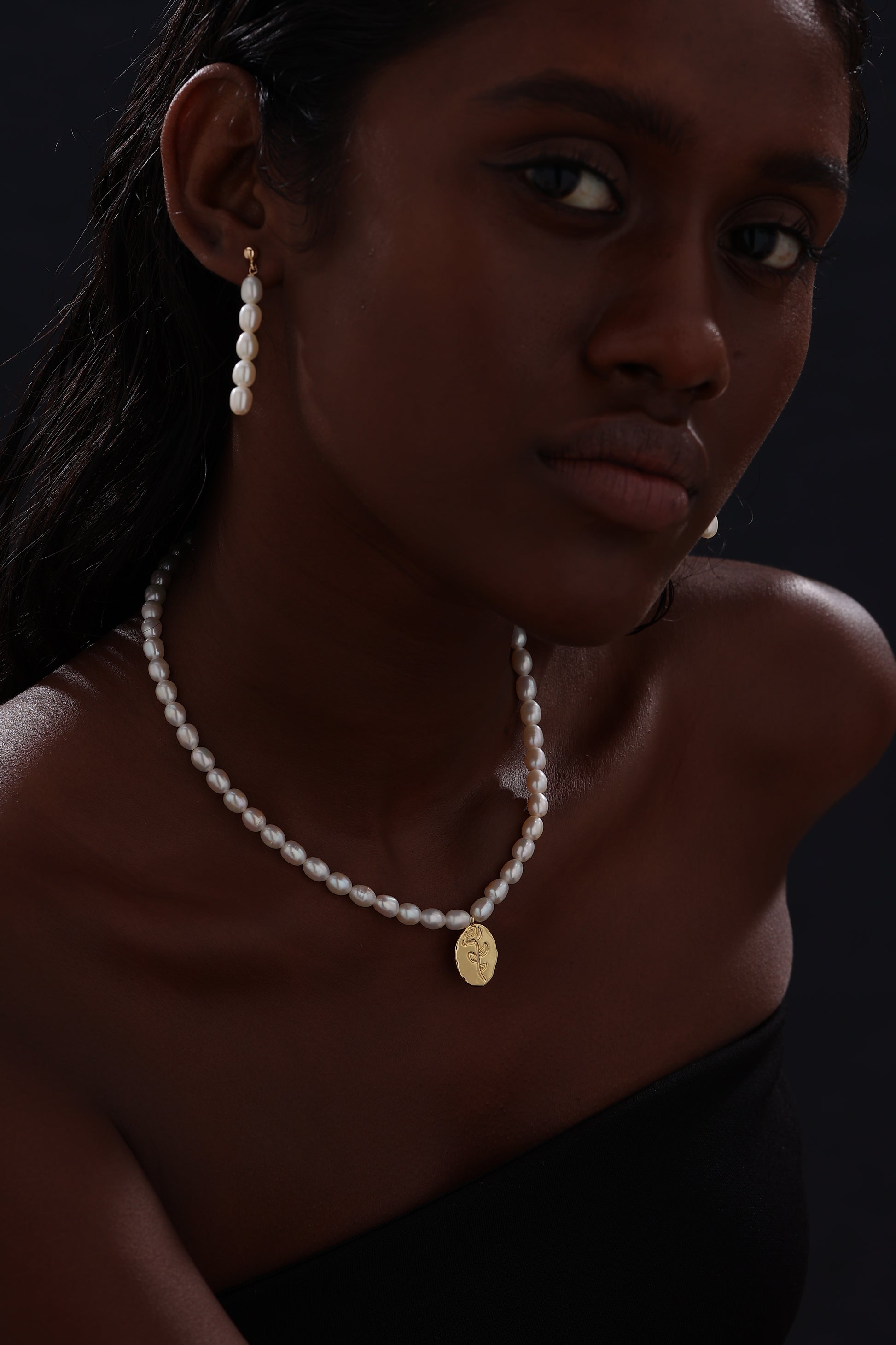 Freshwater Pearl Drop Earrings - Earrings - ONNNIII