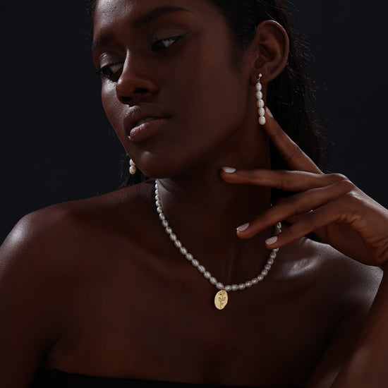 Handcrafted Rose Pendant Pearl Necklace - Double Sided - Necklace - ONNNIII
