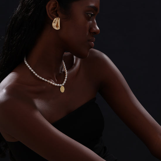 Handcrafted Rose Pendant Pearl Necklace - Double Sided - Necklace - ONNNIII