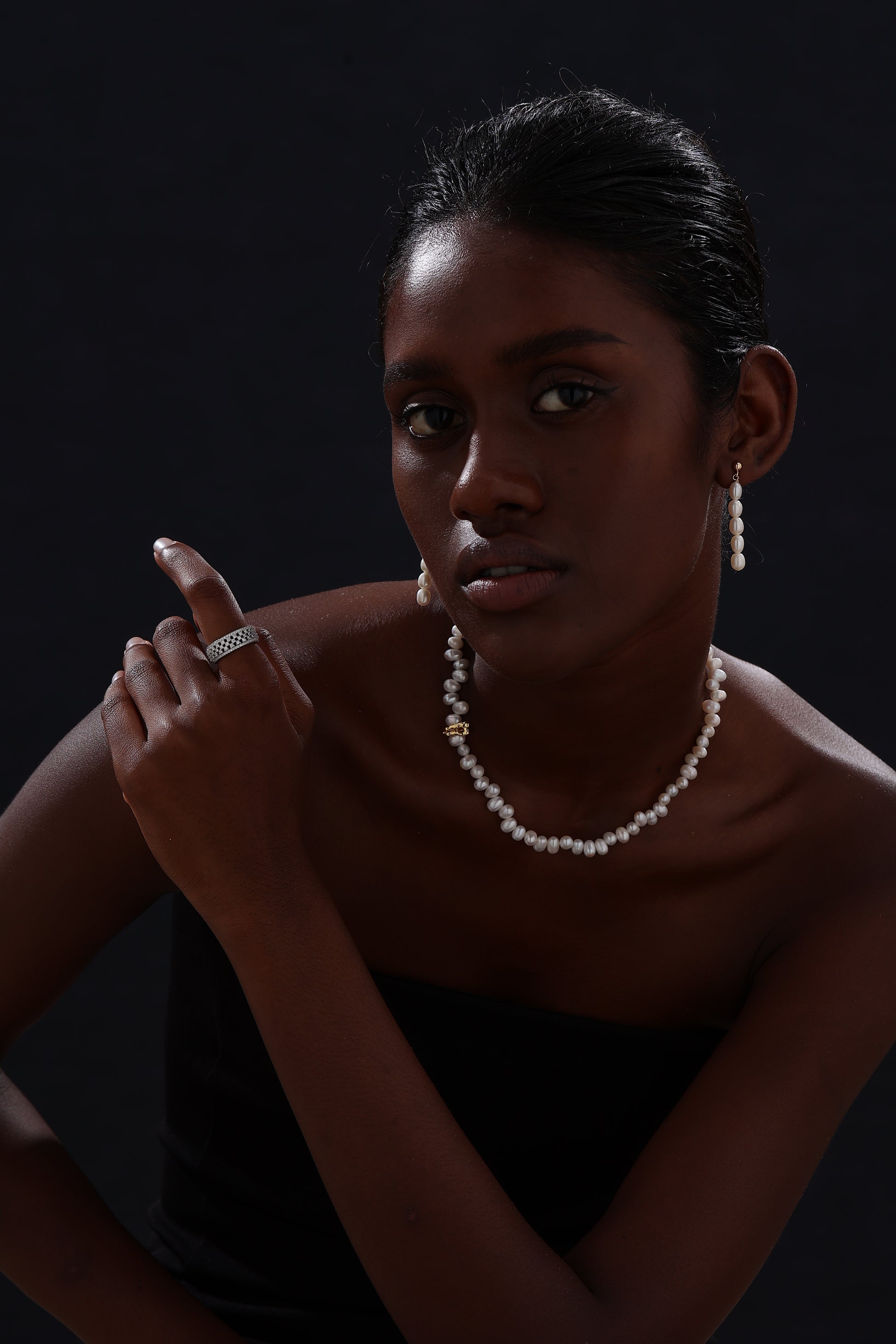 Freshwater Pearl Drop Earrings - Earrings - ONNNIII
