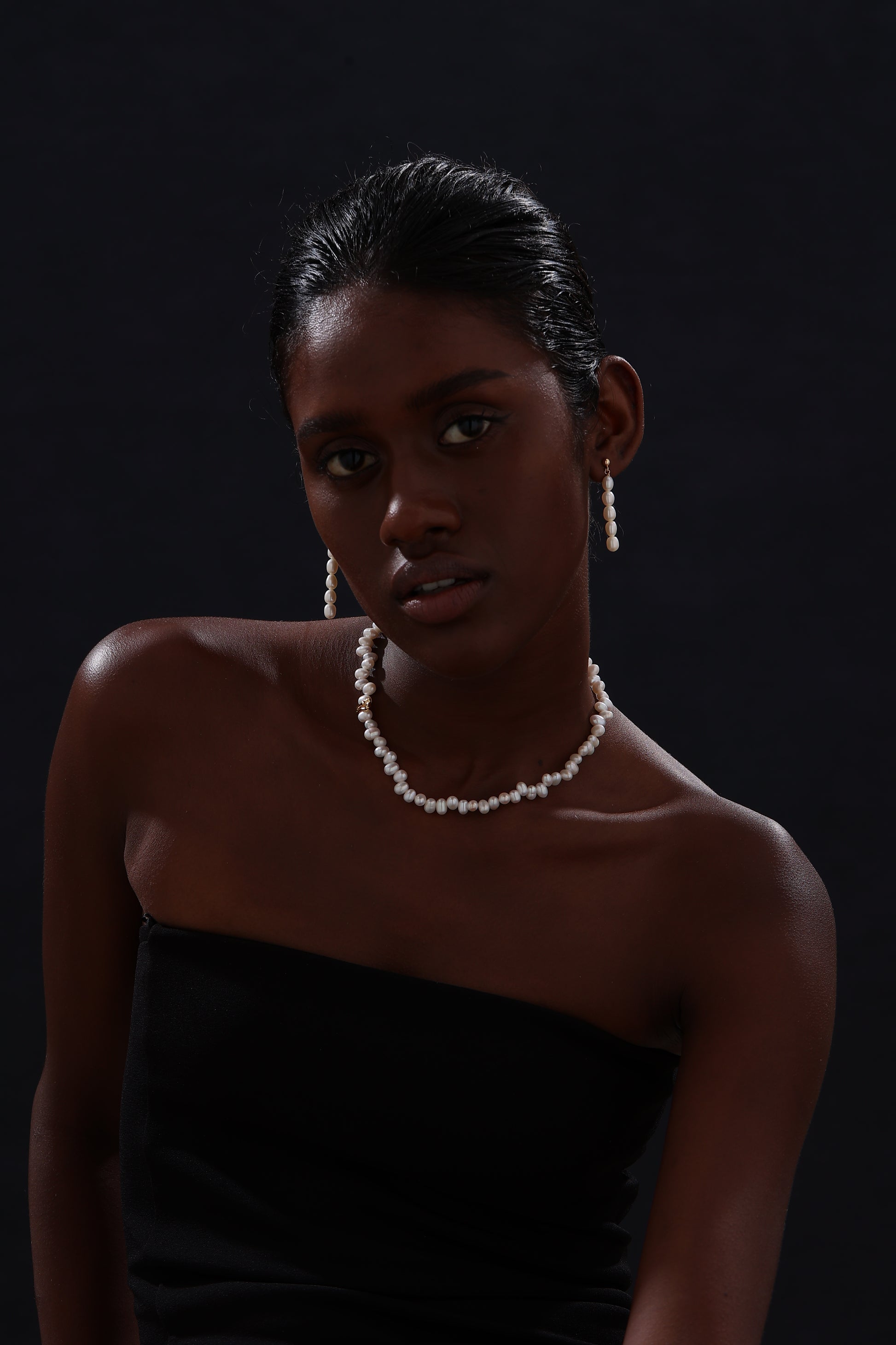 Freshwater Pearl Drop Earrings - Earrings - ONNNIII