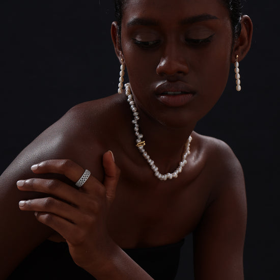Freshwater Pearl Necklace - Necklace - ONNNIII