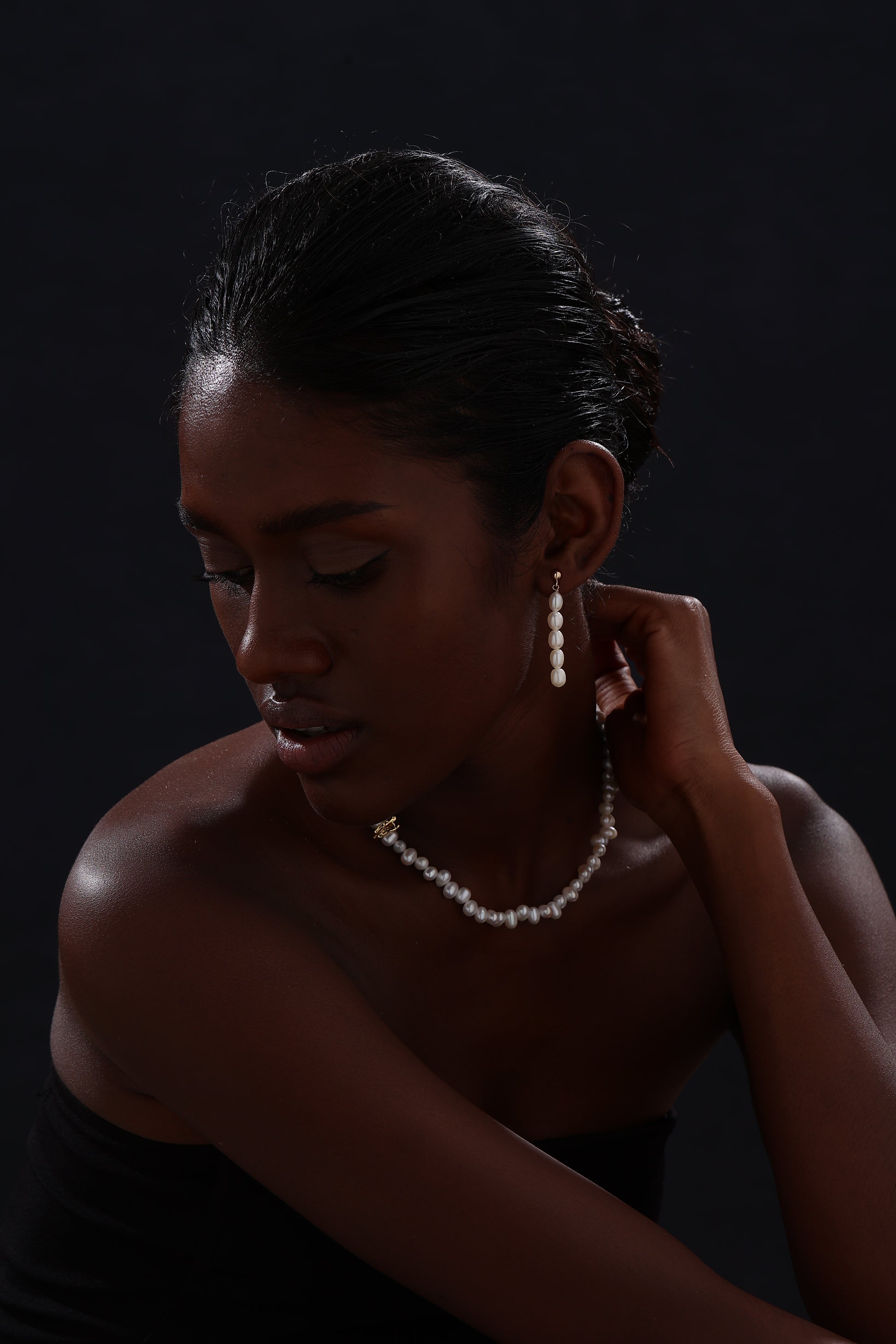 Freshwater Pearl Drop Earrings - Earrings - ONNNIII