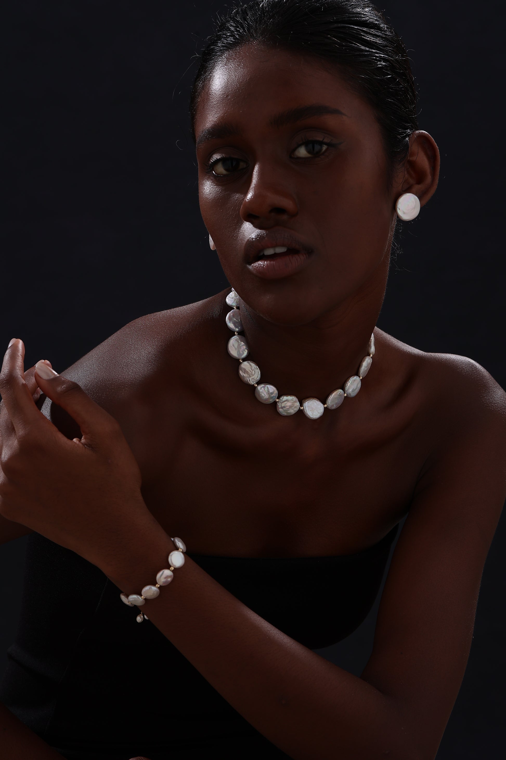 Baroque Pearl Stud Earrings - Earrings - ONNNIII