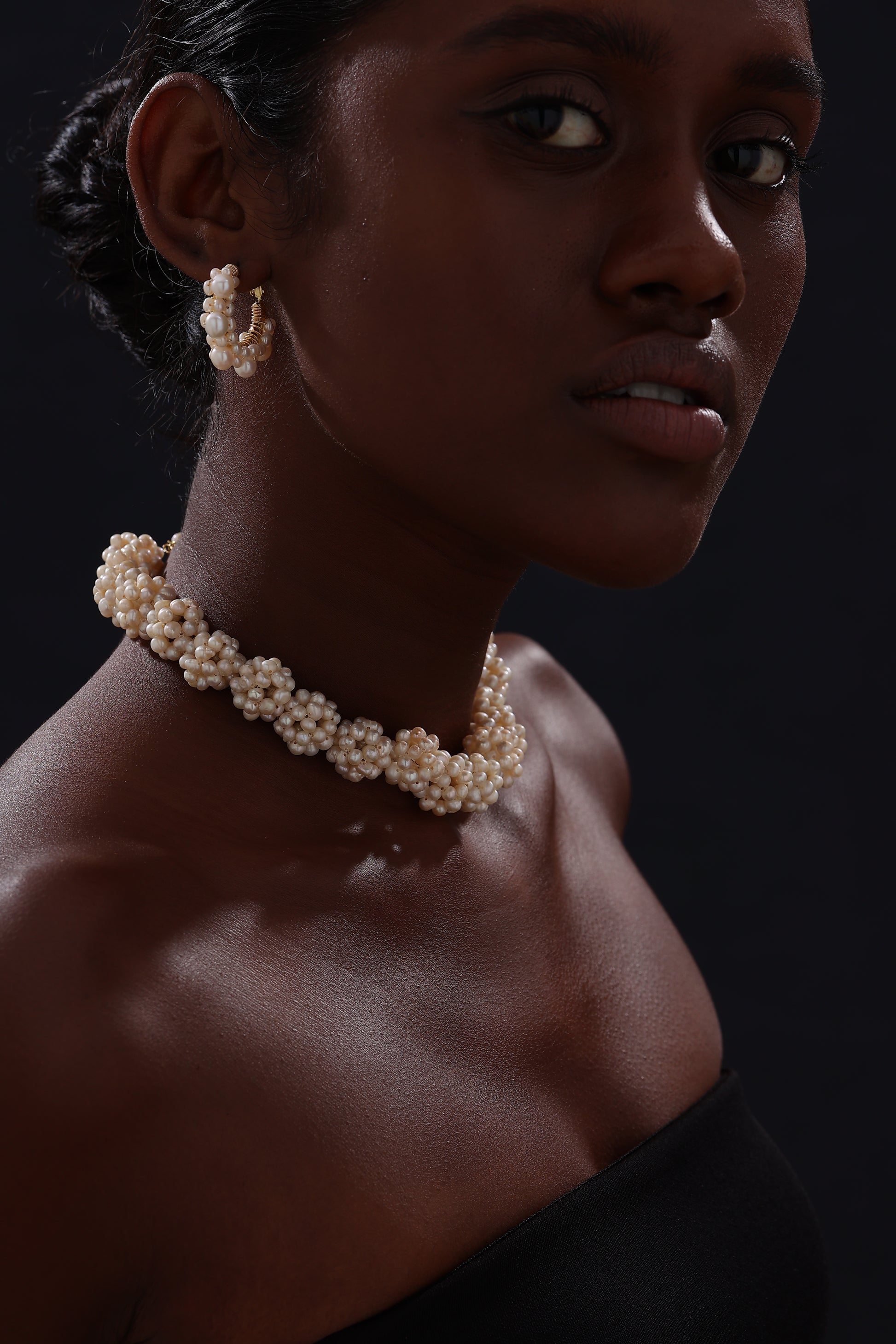 Freshwater Pearl Hoop Earrings - Earrings - ONNNIII
