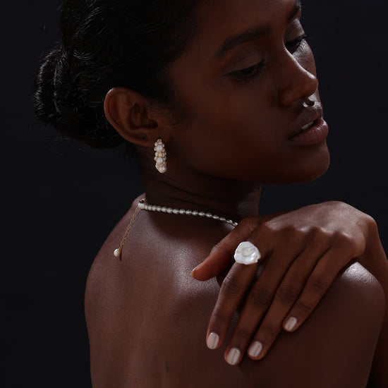 Freshwater Pearl Hoop Earrings - Earrings - ONNNIII