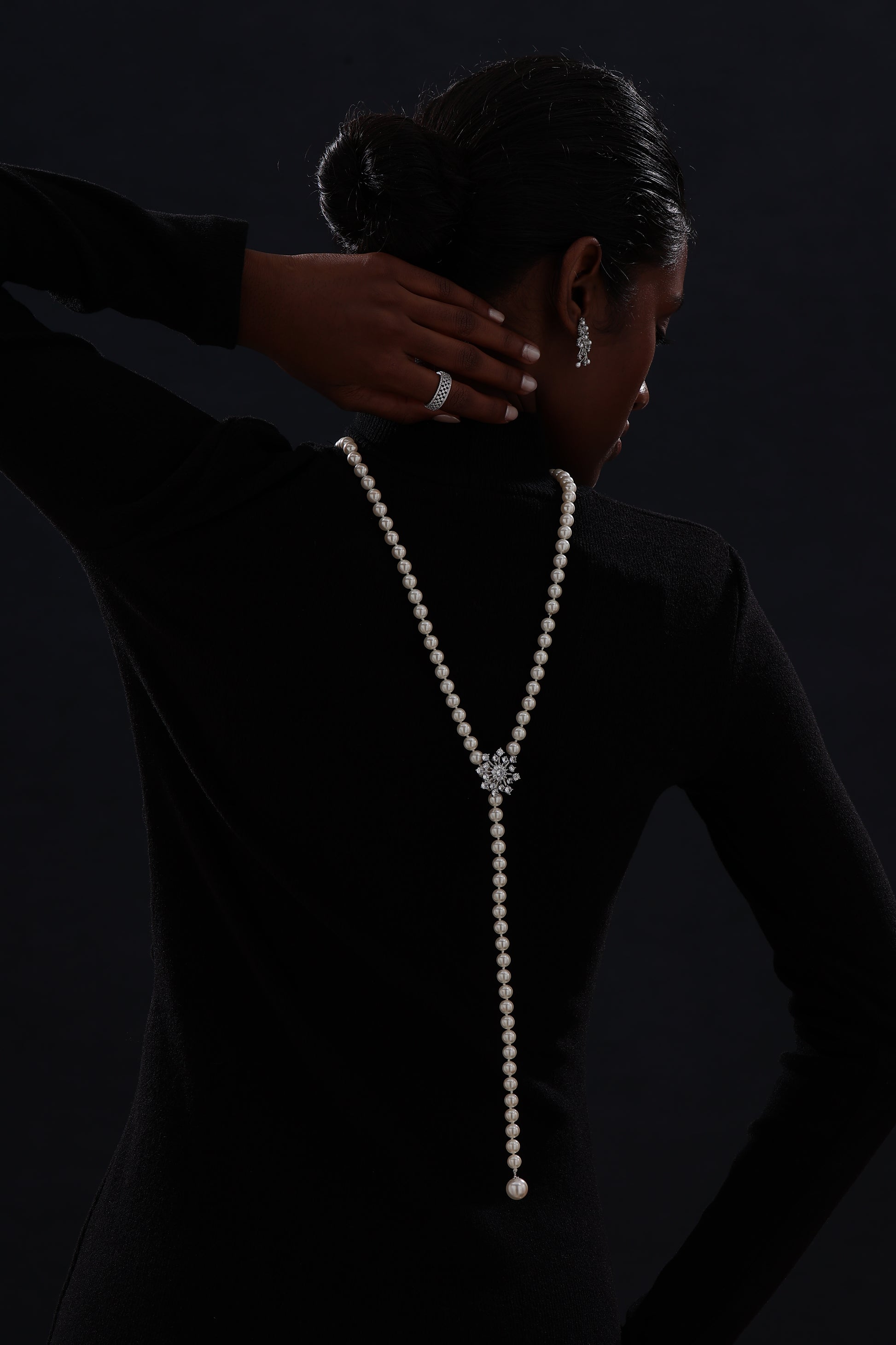 Snow Flower Pearl Drop Necklace - 4 Ways to Wear - White - Long Necklace - ONNNIII
