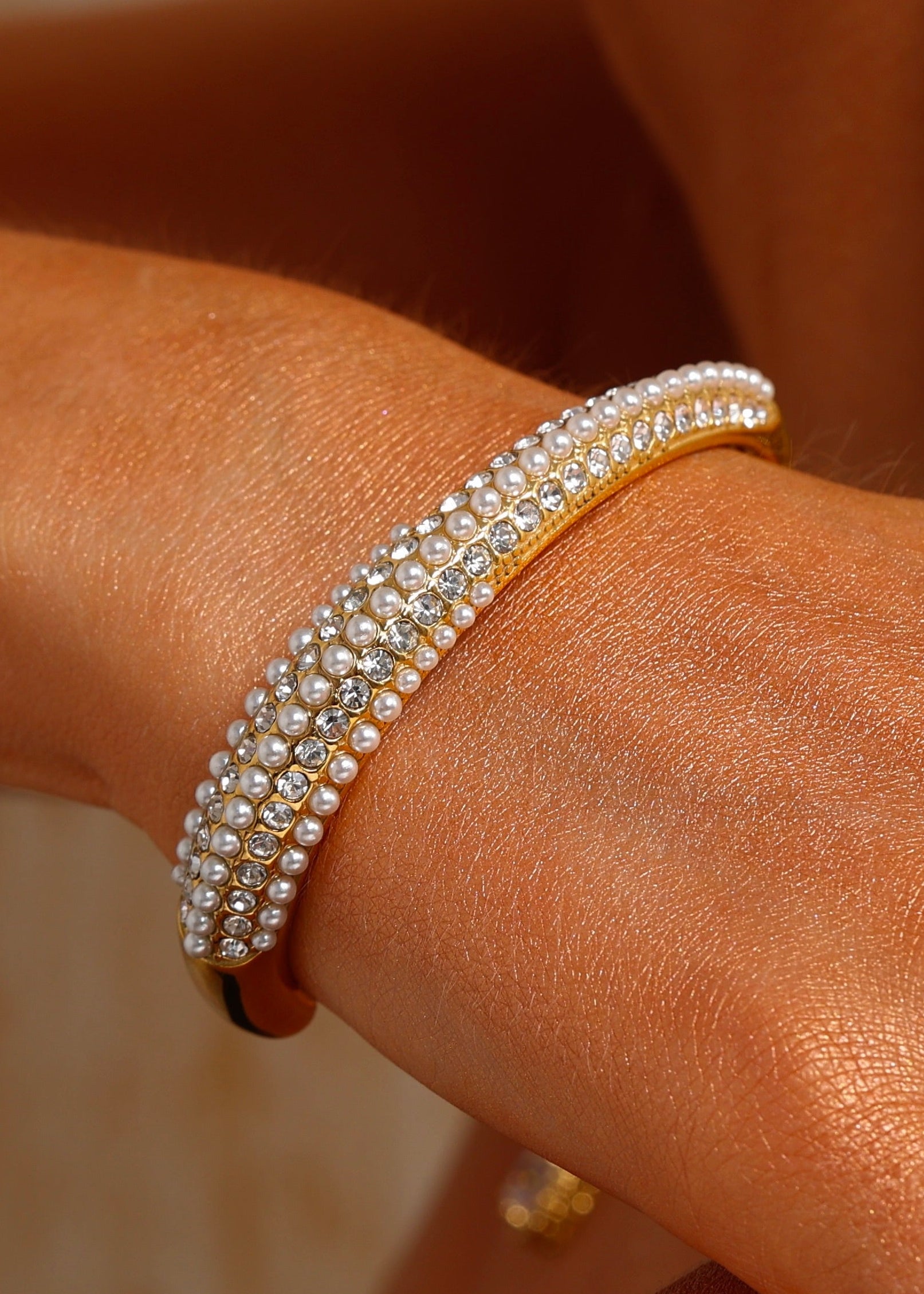 Cuff Bangle Inlaid with Pearls & CZ - Bracelet - ONNNIII