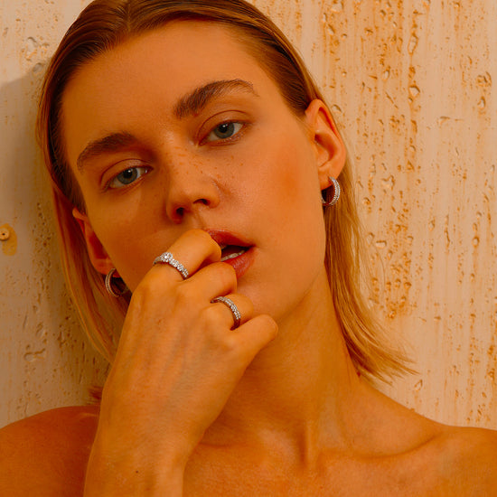Pavé Hoop Earrings - Earrings - ONNNIII