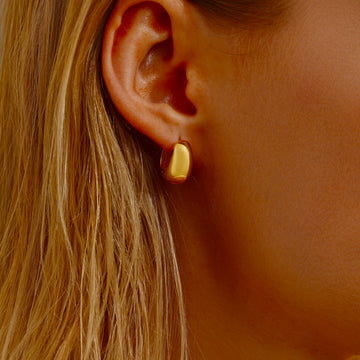 Dome Huggie Earrings - 18K Gold Plated - Earrings - ONNNIII