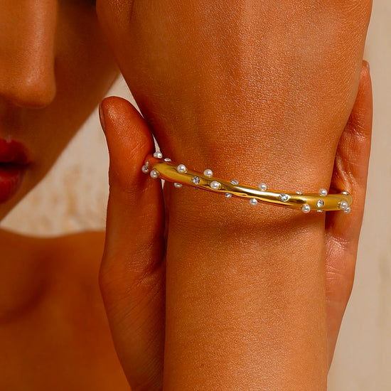 Cuff Bangle Inlaid with Pearls & CZ - Bracelet - ONNNIII