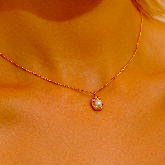 Pearl Pendant Necklace - 18K Gold Plated - Necklace - ONNNIII