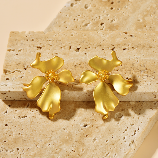 Flower Stud Earrings - 18K Gold Plated - Earrings - ONNNIII