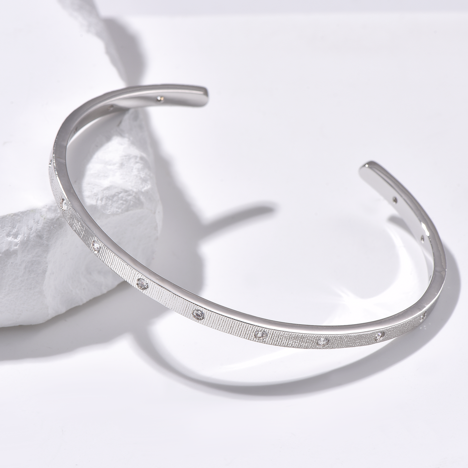 Textured Cuff Bangle - Silver - Bracelet - ONNNIII