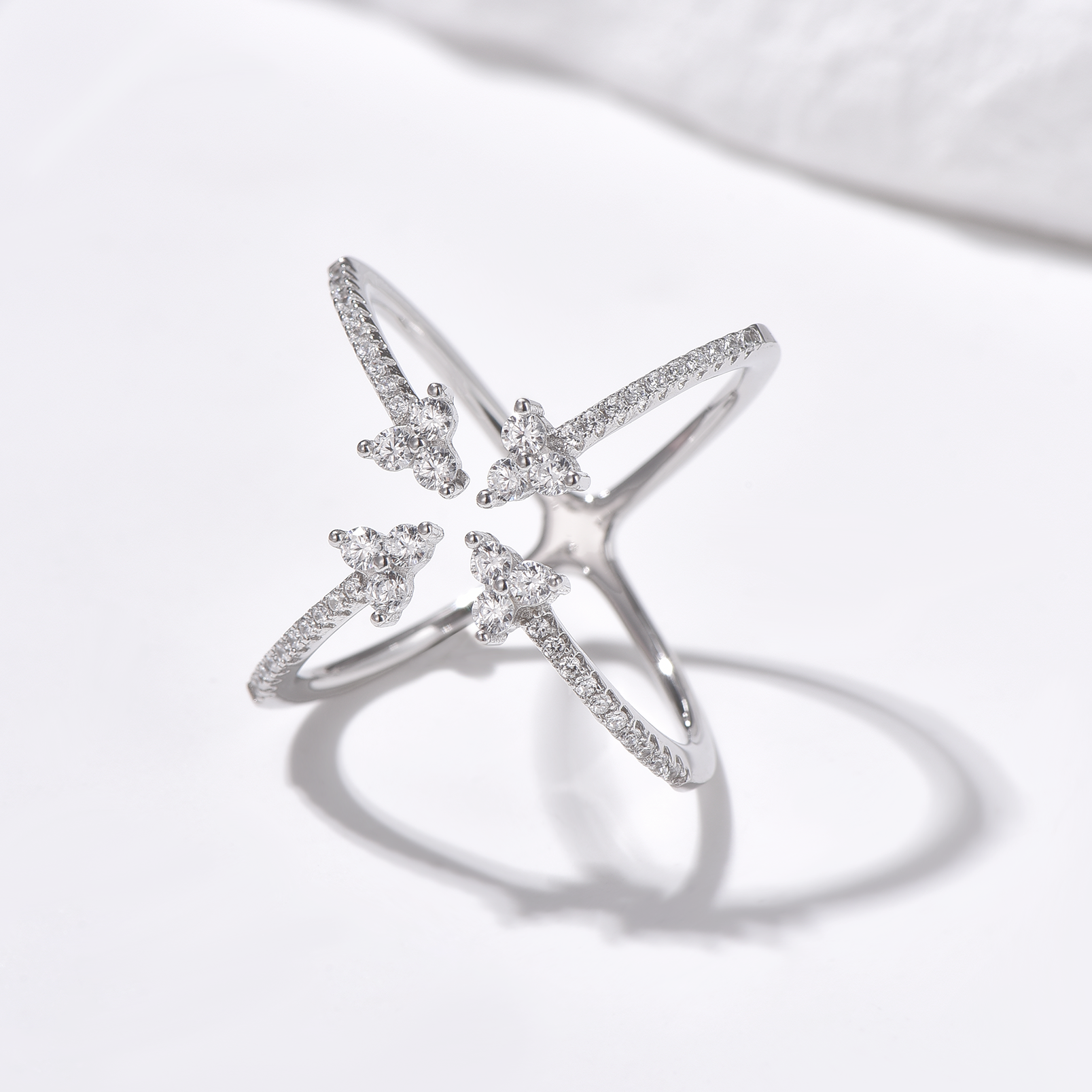 Open Criss Cross Pavé Ring - Ring - ONNNIII