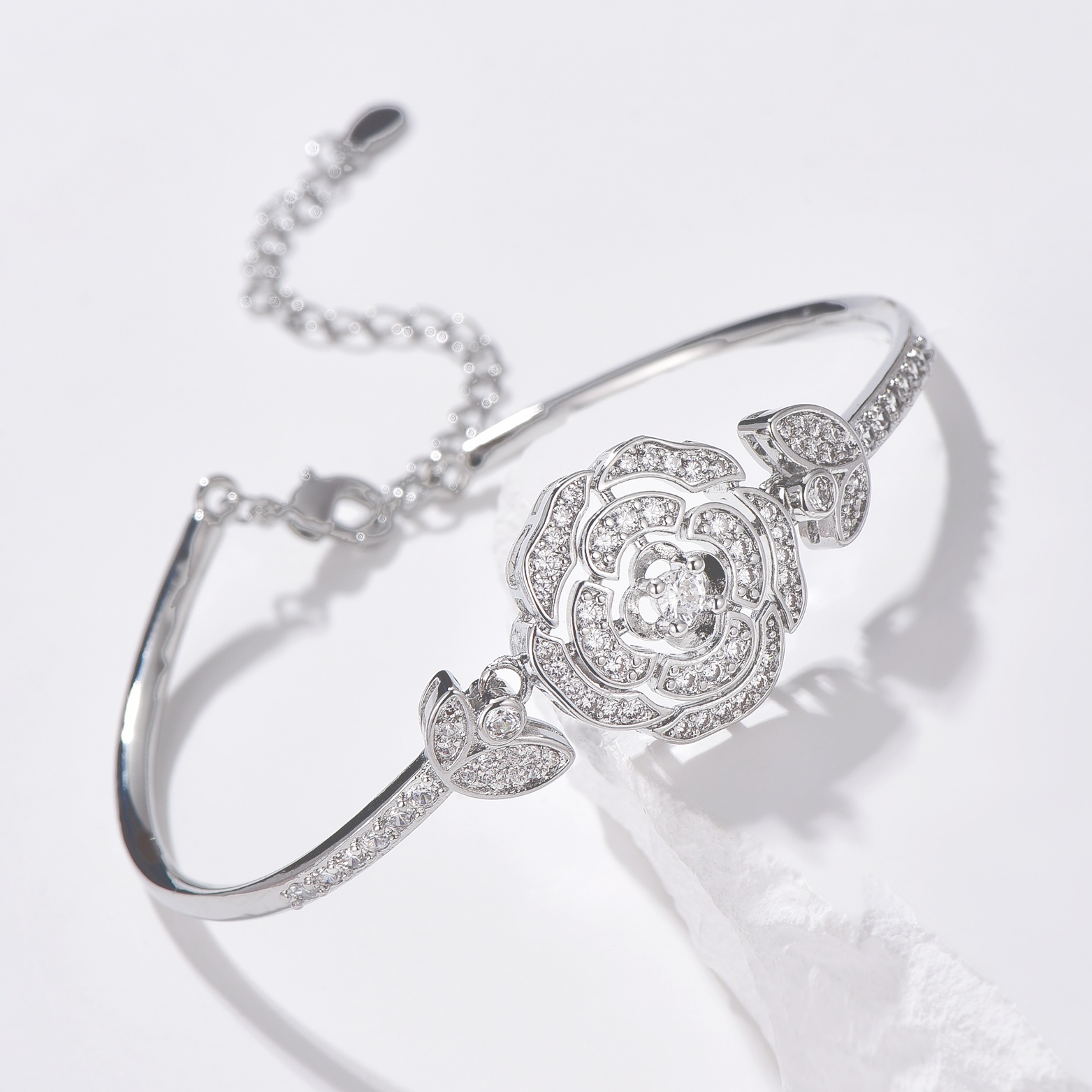 Rose Bangle - Bracelet - ONNNIII