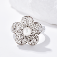 Flower Ring Inlaid with Pearl - Silver