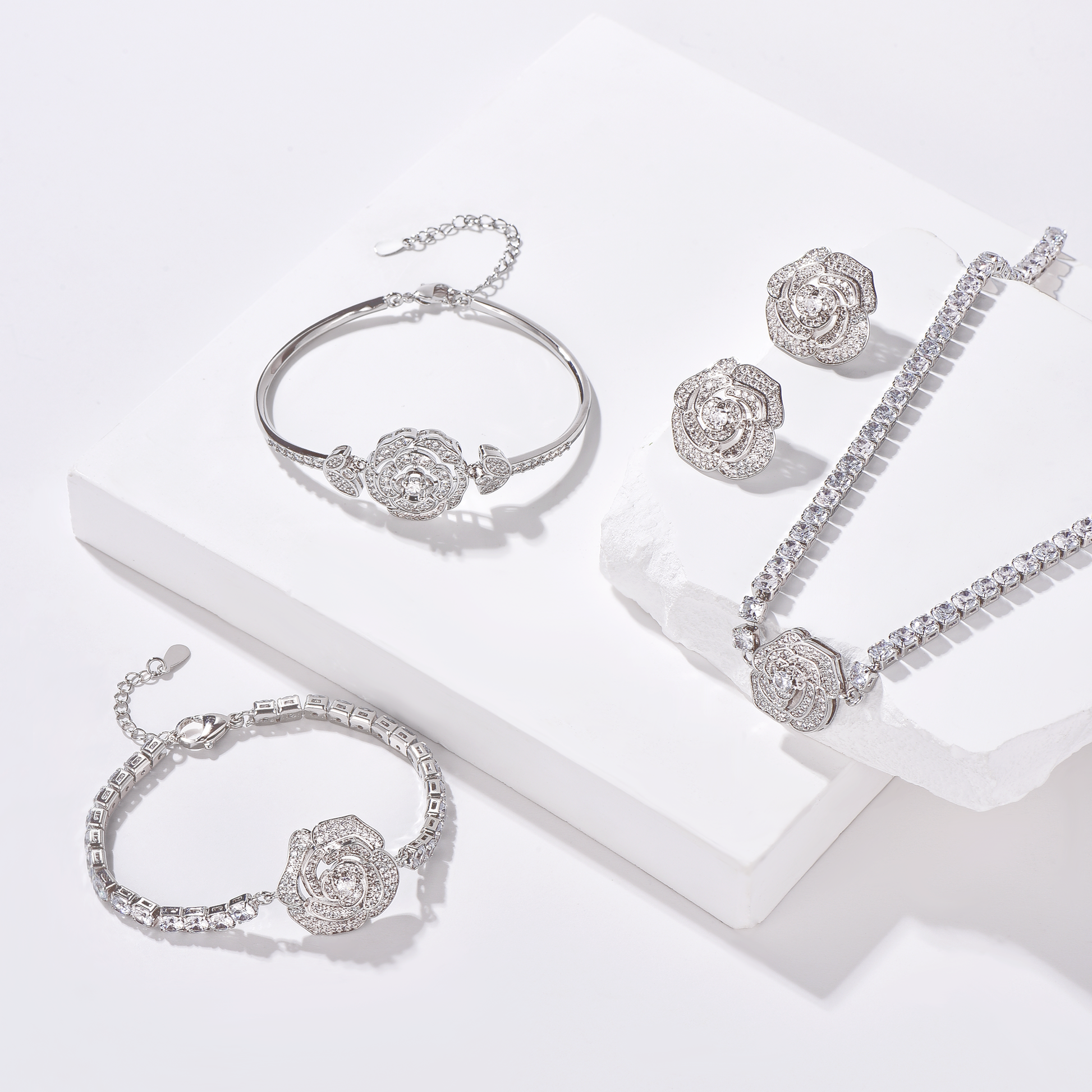 Rose Pendant Tennis Choker Necklace - Necklace - ONNNIII