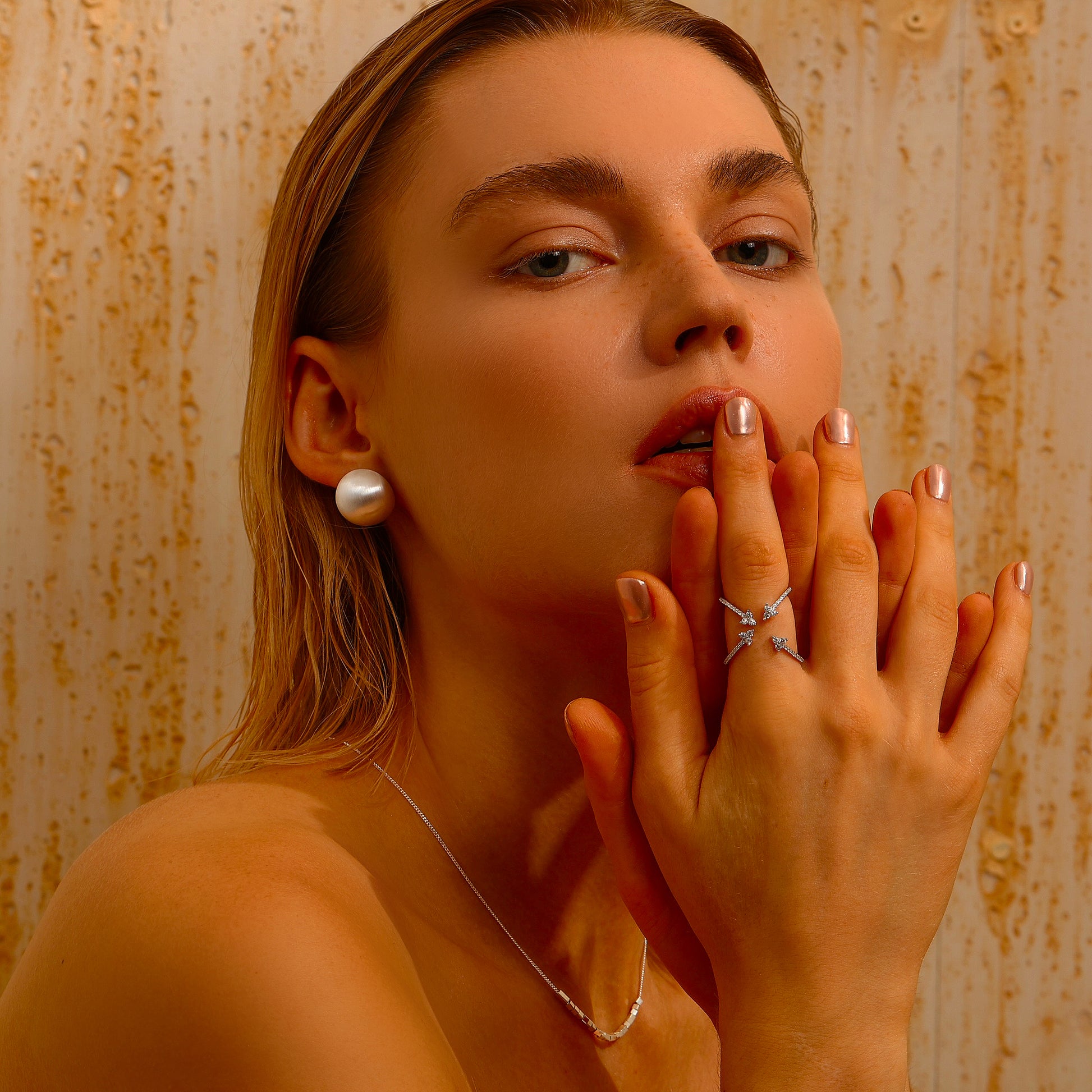 Open Criss Cross Pavé Ring - Ring - ONNNIII