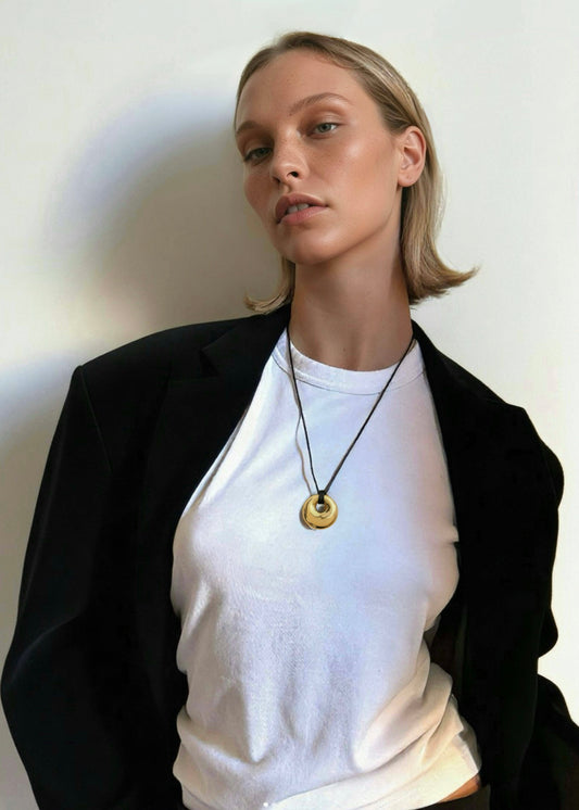 Circle Pendant Rope Necklace｜Gold